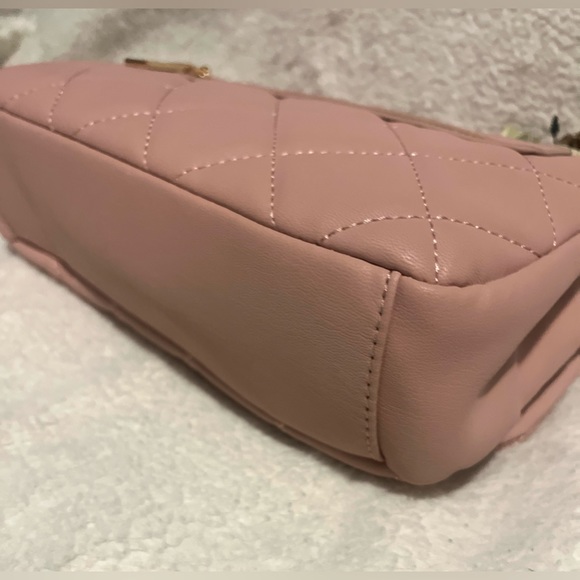 NWT BADGLEY MISCHKA Quilted Vegan Leather Blush pink  purse💗 - Picture 6 of 8